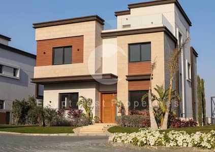 5 Bedroom Villa for Sale in New Cairo, Cairo - 480940258_938638205139167_6101898615219682103_n. jpg