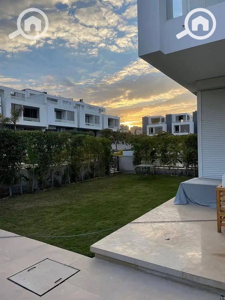 2 32569332-800x600. jpg