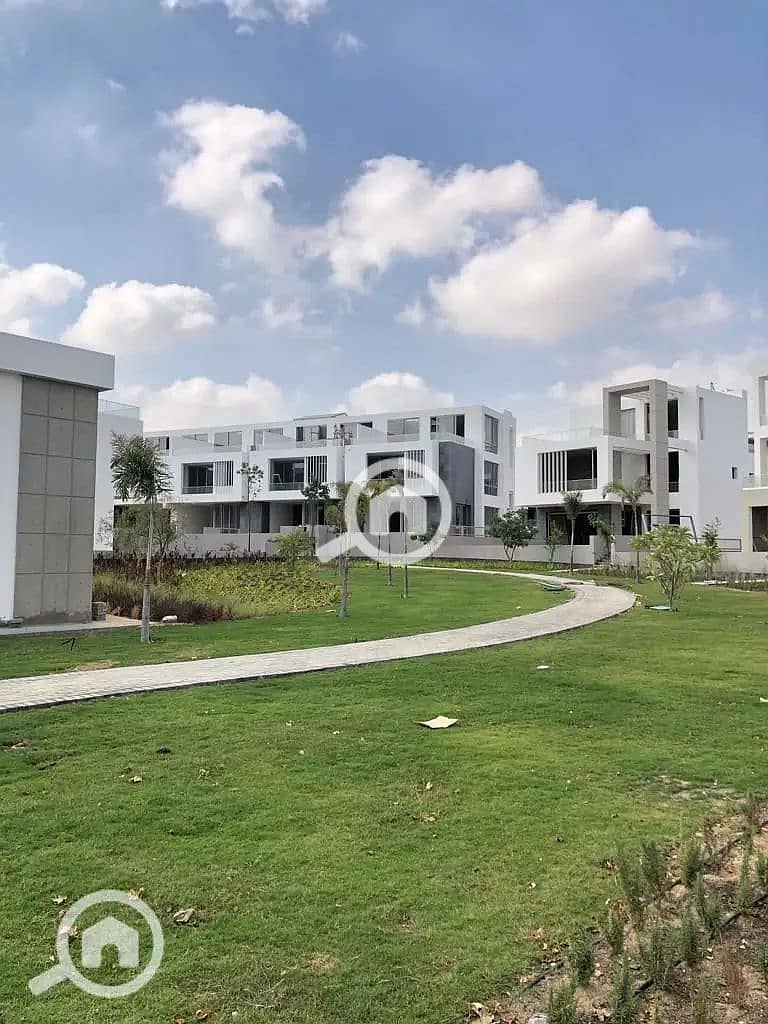 5 32297810-800x600. jpg