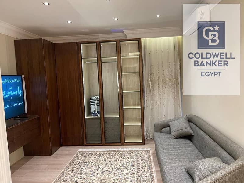 10 085b42d8-cb73-494a-bf0e-23fc27b2d2b3. jpg