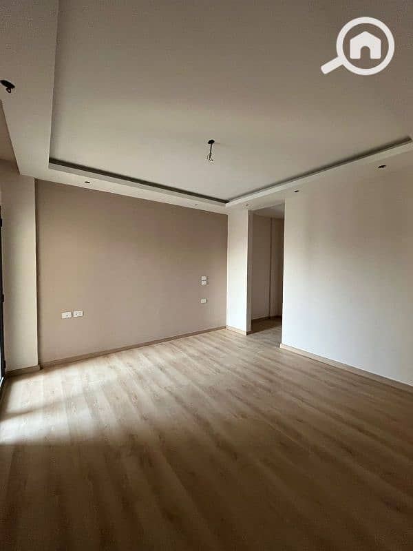 10 WhatsApp Image 2025-12-10 at 19.51. 17_e500014b. jpg