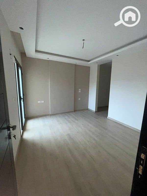 13 WhatsApp Image 2025-12-10 at 19.51. 19_598a5f0f. jpg