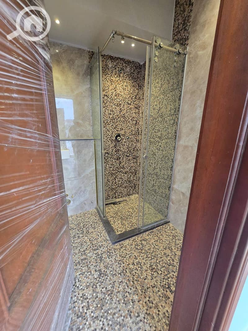 15 92487afb-e041-4d62-9d79-ae314a721461. jpeg