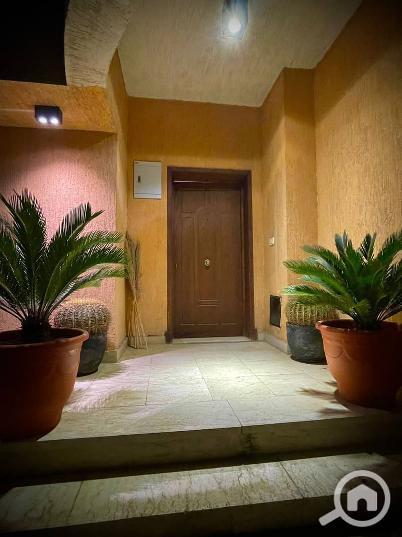 9 8af7d0e3-d0df-48f5-b71a-457177995ff6. jpeg