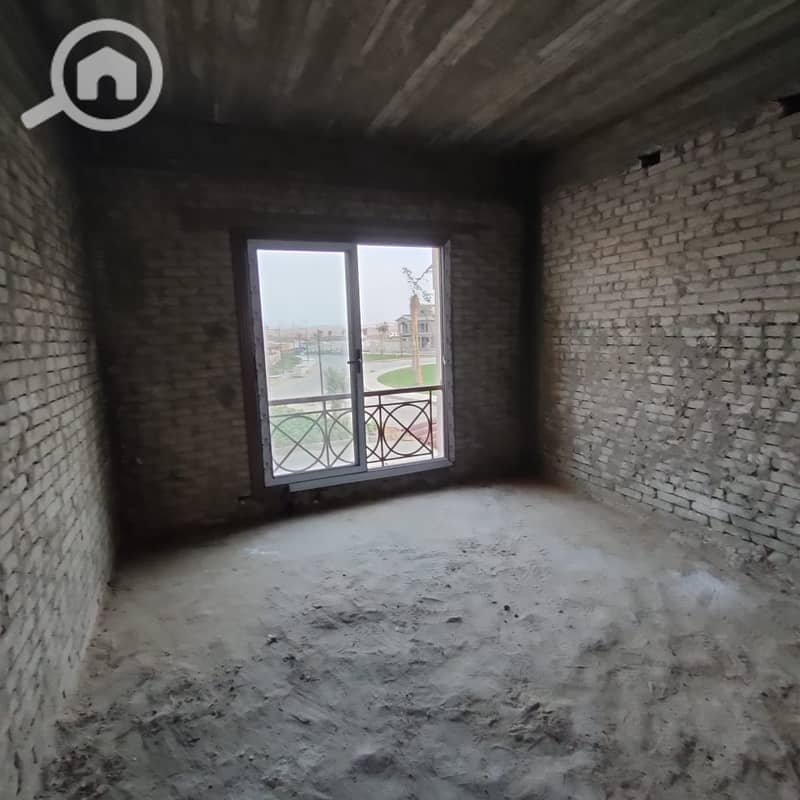 10 bff99c24-e4bb-4b38-81e5-5a93a9e55028. jpg