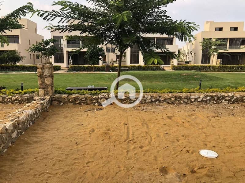 7 503442984_2827555974107050_6399940307893146258_n. jpg