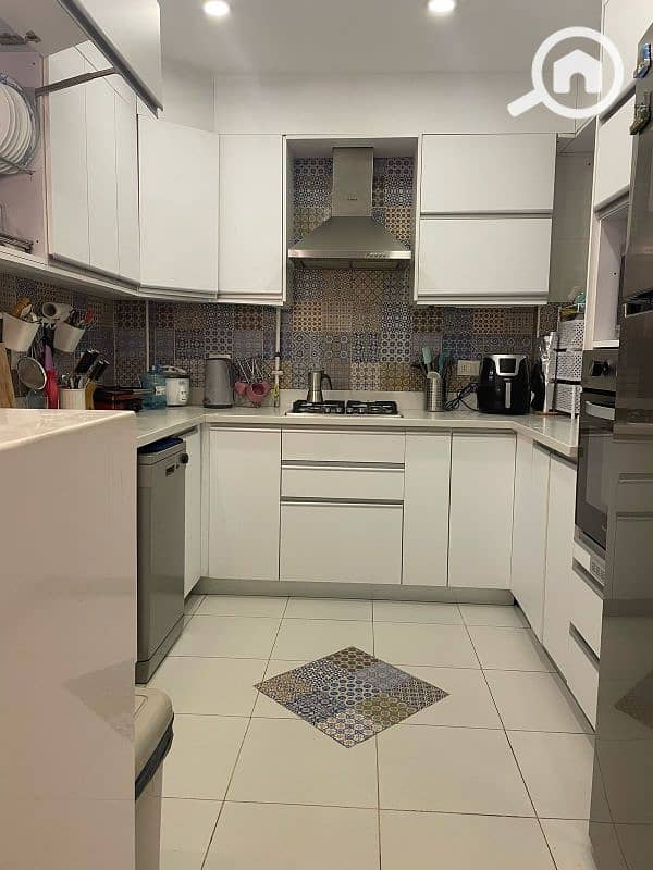 5 6f89e2bc-9622-449a-b7e4-6487b747d302. jfif. png