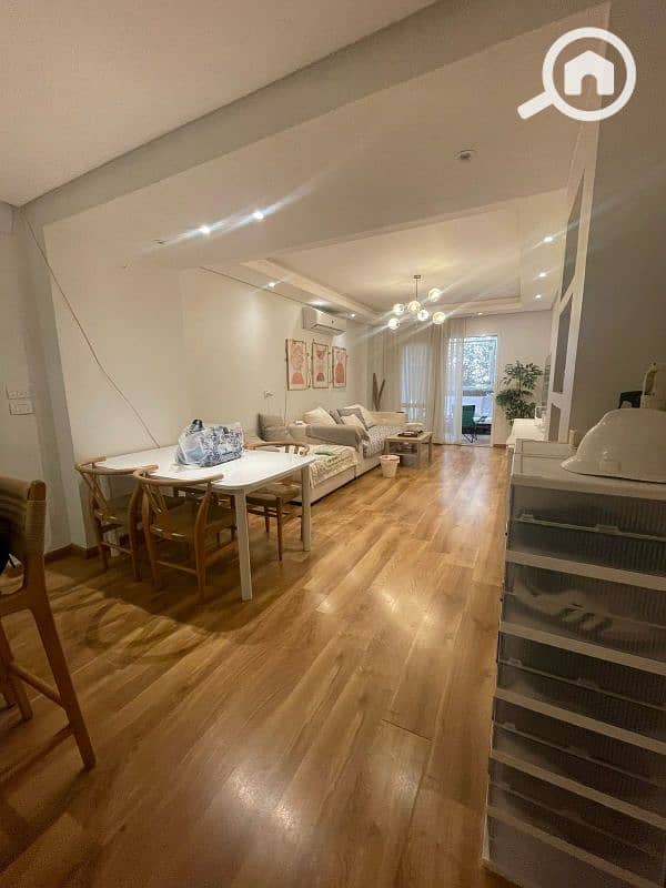 10 d1af99cf-6d9d-42c1-8684-23030d21579b. jfif. png