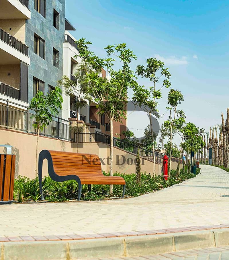 5 5ef8e4a4-637d-44b7-ba57-95b76f12c2d2. jpg