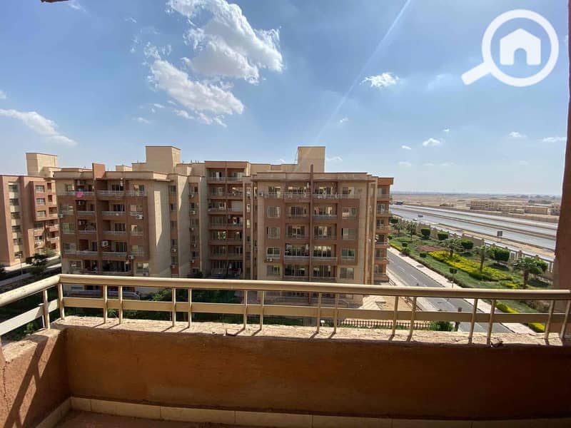 6 5835ed8f-bd93-4f70-9e9e-e30ff31ad113. jpg