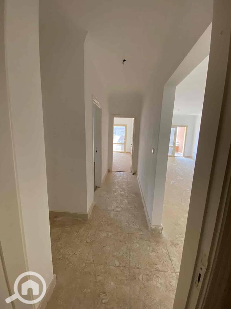 15 ed0c467d-dc2f-47f1-8f03-3fee2a30f2cc. jpg