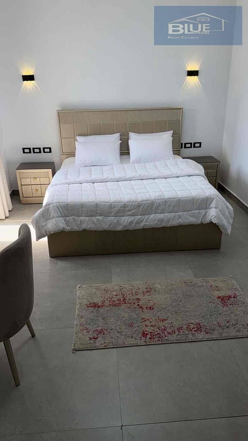 7 467e5dd5-0c0f-4d91-a624-b150f9d38e9b. jpg