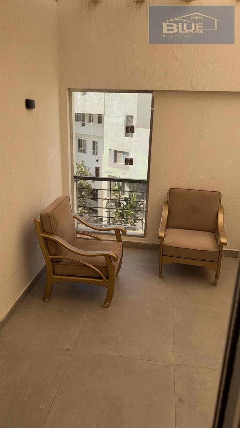 18 4f4fb850-50b6-4141-af8d-47ecb5e43469. jpg