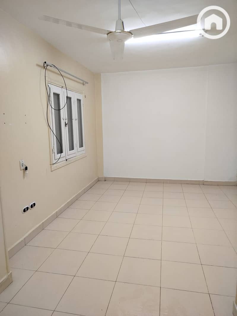 5 WhatsApp Image 2026-01-10 at 15.52. 32 (1). jpeg