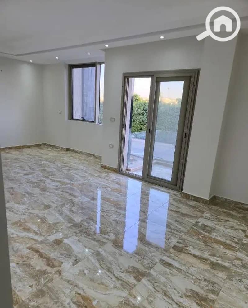 3 cb850932-08a9-43bc-a624-fffe68cd57b4. jpeg