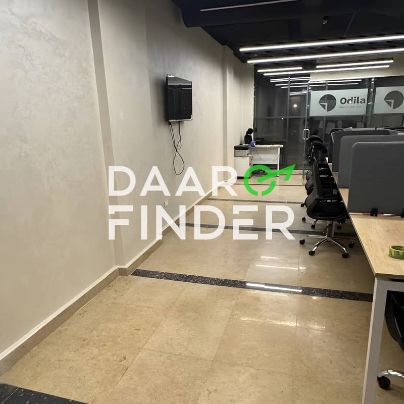 3 66e7f5ef-f445-4bdf-bfe8-620621a8ec00. jpg