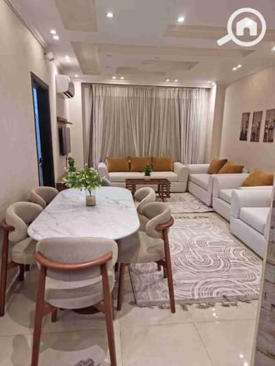 شقة 3 غرف نوم للايجار في 6 أكتوبر، الجيزة - IMG-20260107-WA0152. jpg