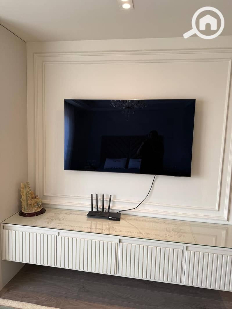 3 4ee2d44b-090b-4d1c-bc75-da5f63eeb773. jpg