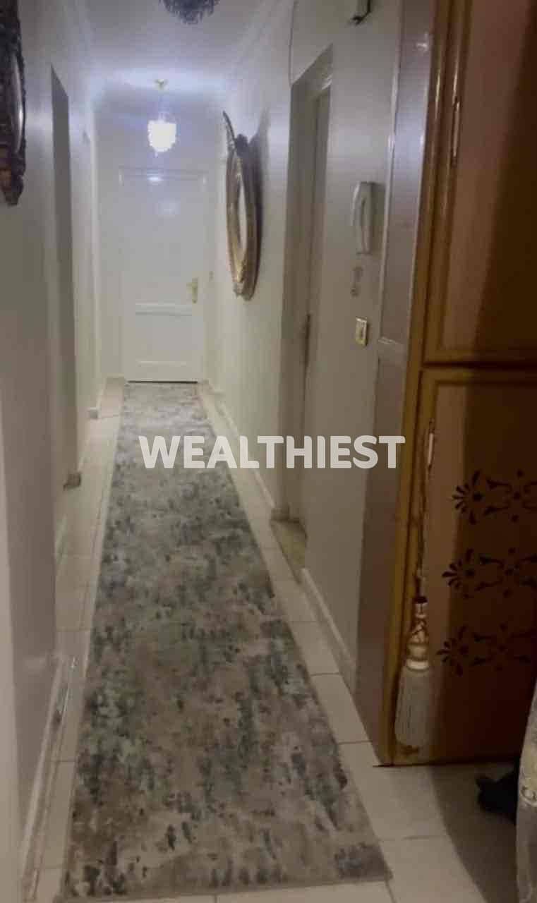 9 b653f9ec-a022-460e-8ce8-56ae5509de55. jpg