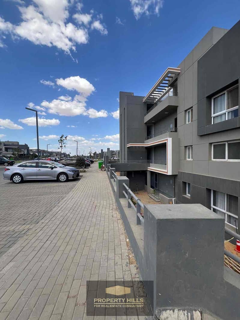 2 8d2a7338-4dc9-465f-bcda-fbbc5aada115. jpg