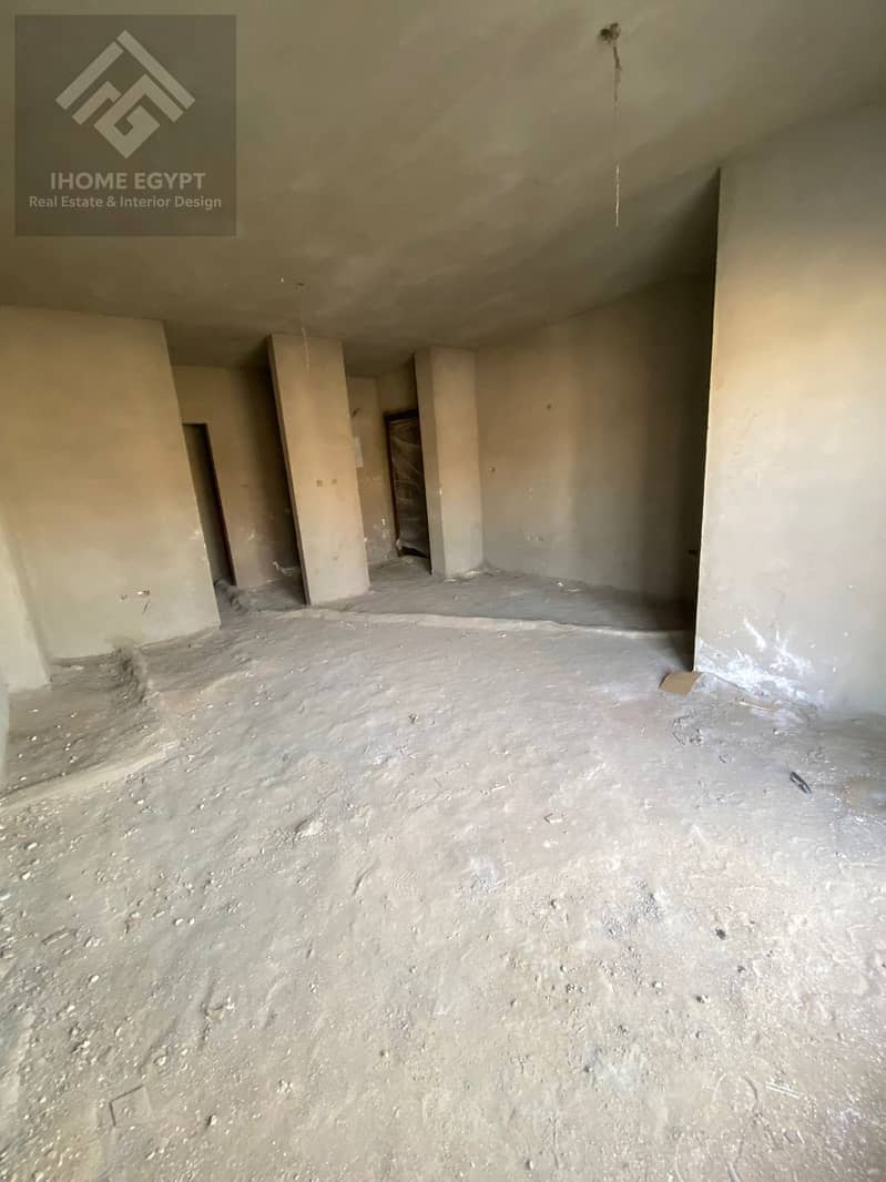 2 500b43c8-7dc7-466e-b717-000b2920f58f. jpg