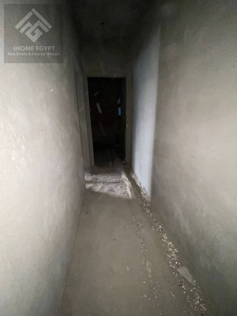 7 7b303e94-a4c4-4877-a0f7-d73e5a210aa9. jpg