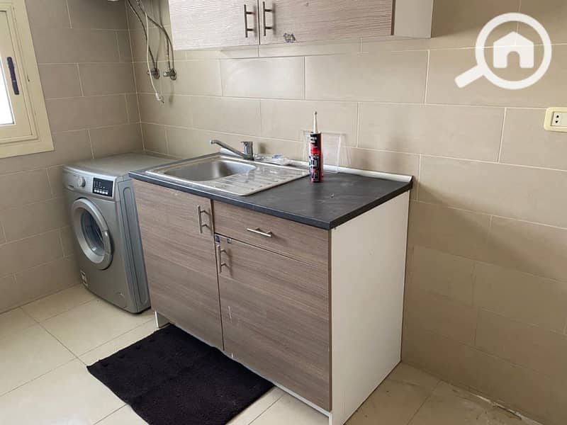 9 d1c77061-0e36-46f2-bb10-9677f95f6a4d. jpeg