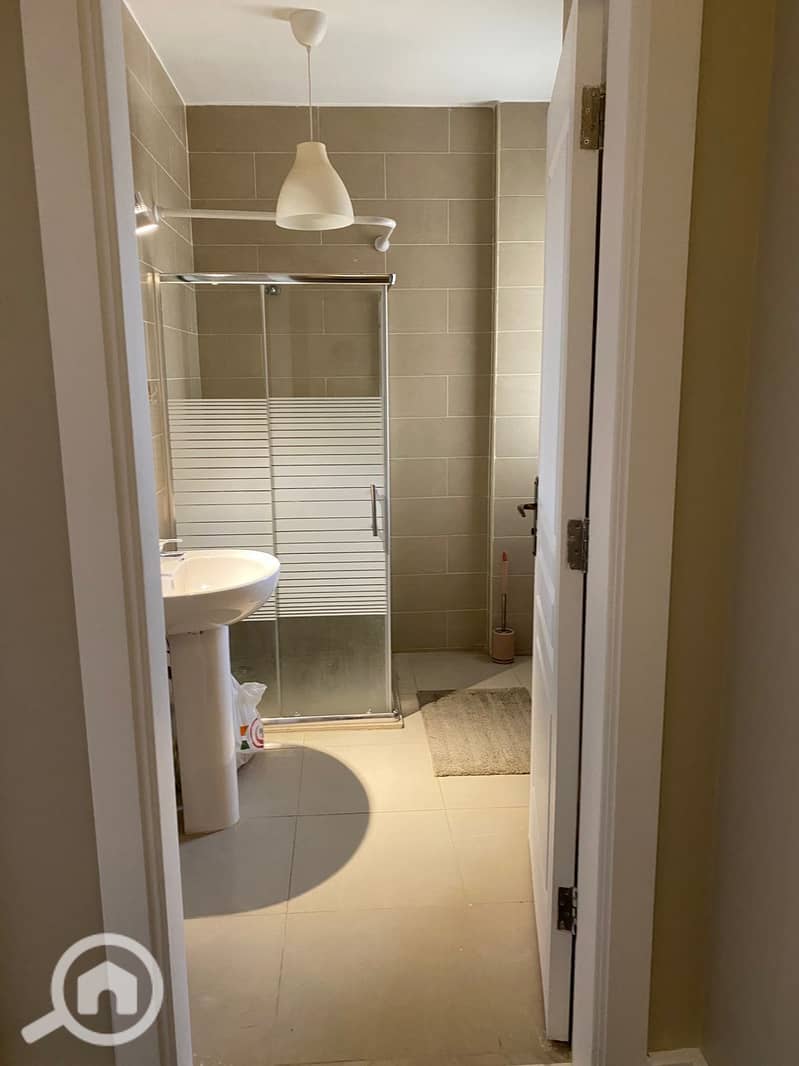 10 60dae50f-2ff1-4ed1-b507-5d30977313e2. jpeg