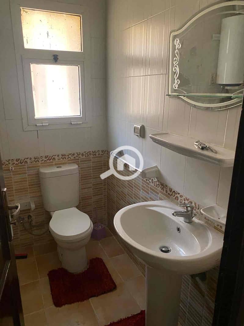 12 1c33a01b-b10b-467a-b4f9-87bb532f4d5a. jpg