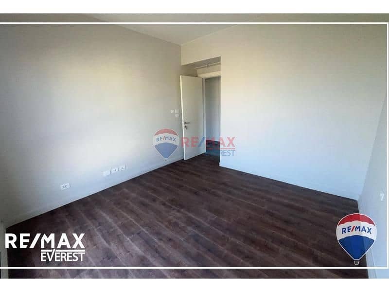 4 777b2fb6-8917-4cd4-bf4a-c777661354c6. jpg