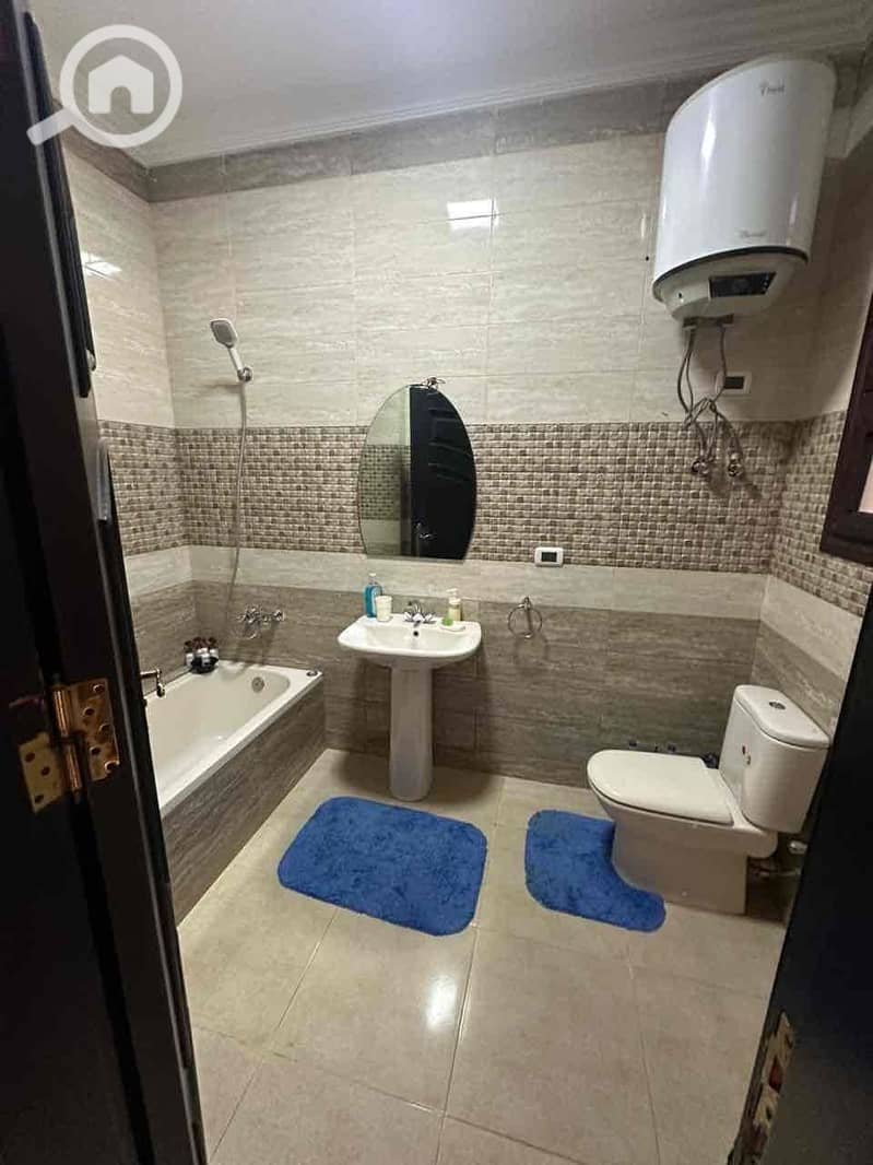 10 527c6a34-771e-42b7-ab56-bbd77846a938. jpg