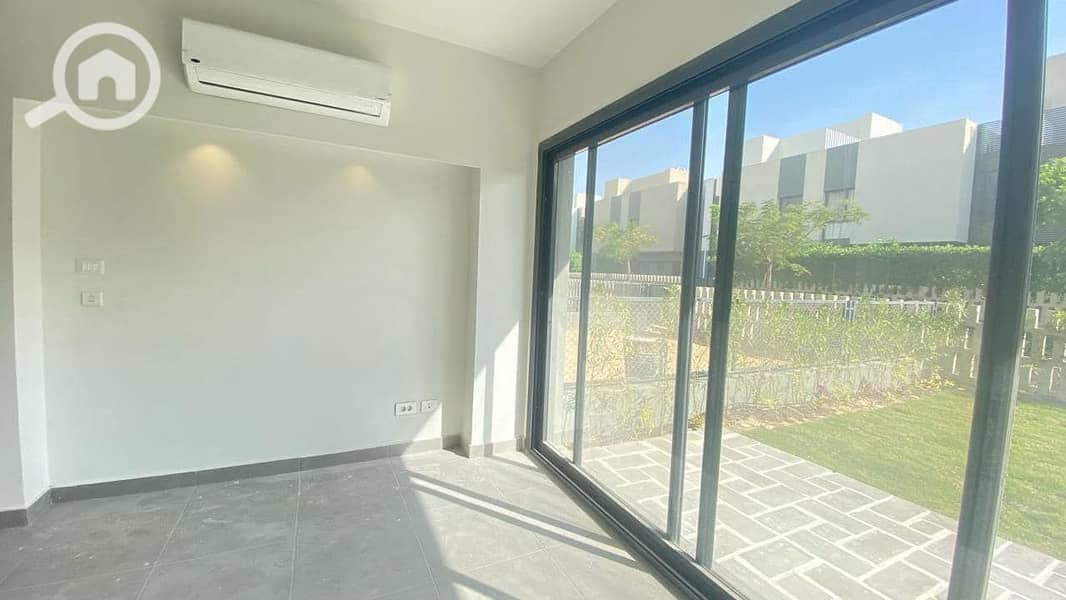 8 470596763_8926244647457294_5806836618787158055_n. jpg