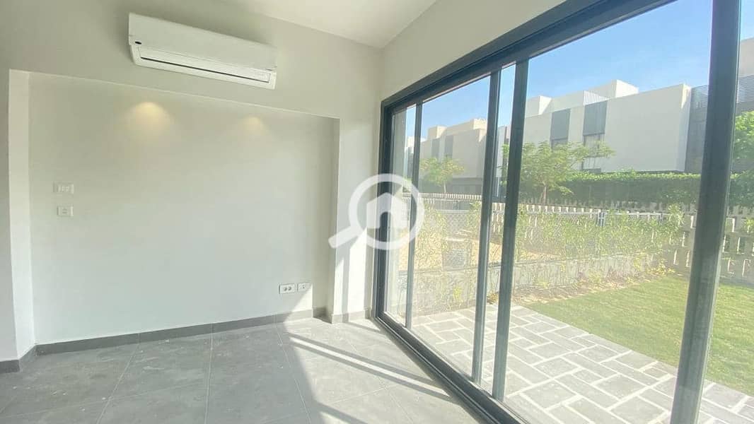 5 470596763_8926244647457294_5806836618787158055_n. jpg