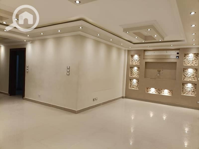 2 c0513f84-2fe6-42dd-9e86-db447c3577ce. jpeg