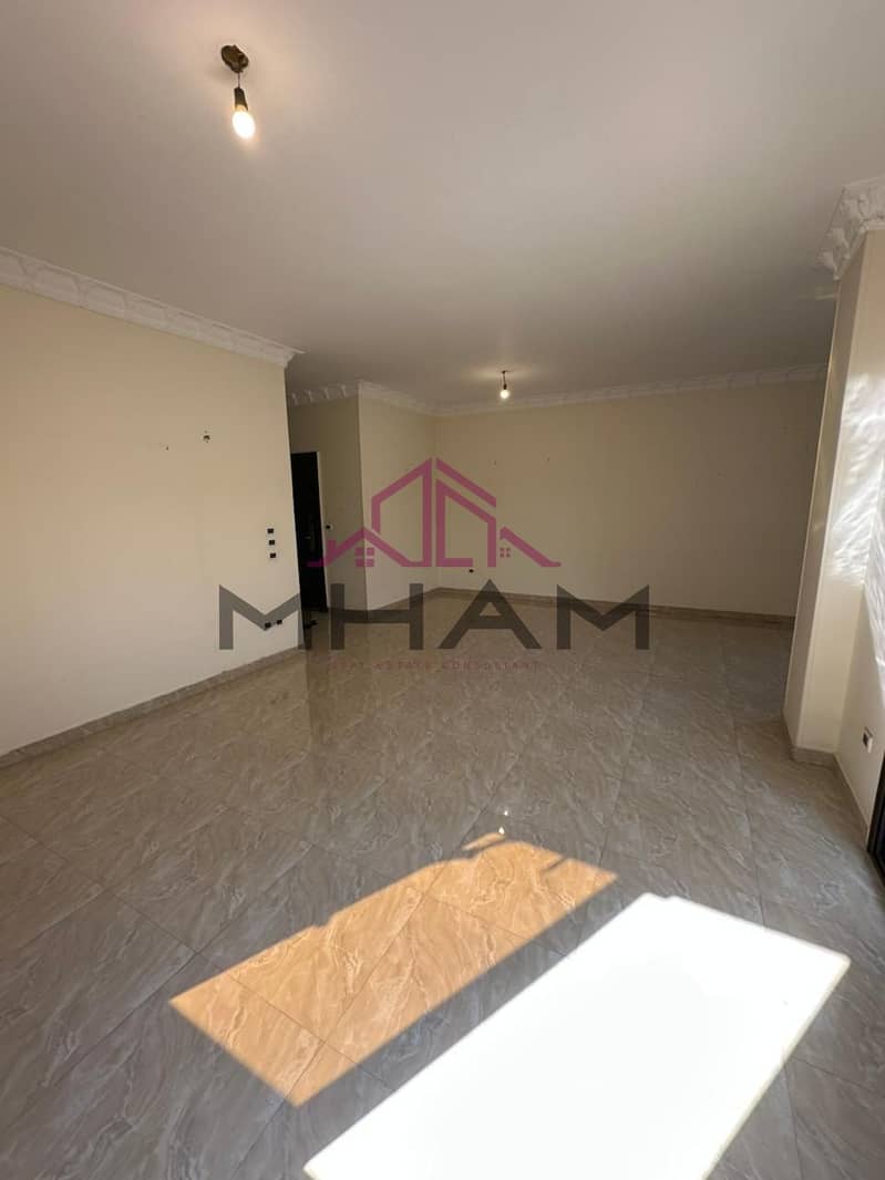 10 photo_5985503498323299201_y. jpg