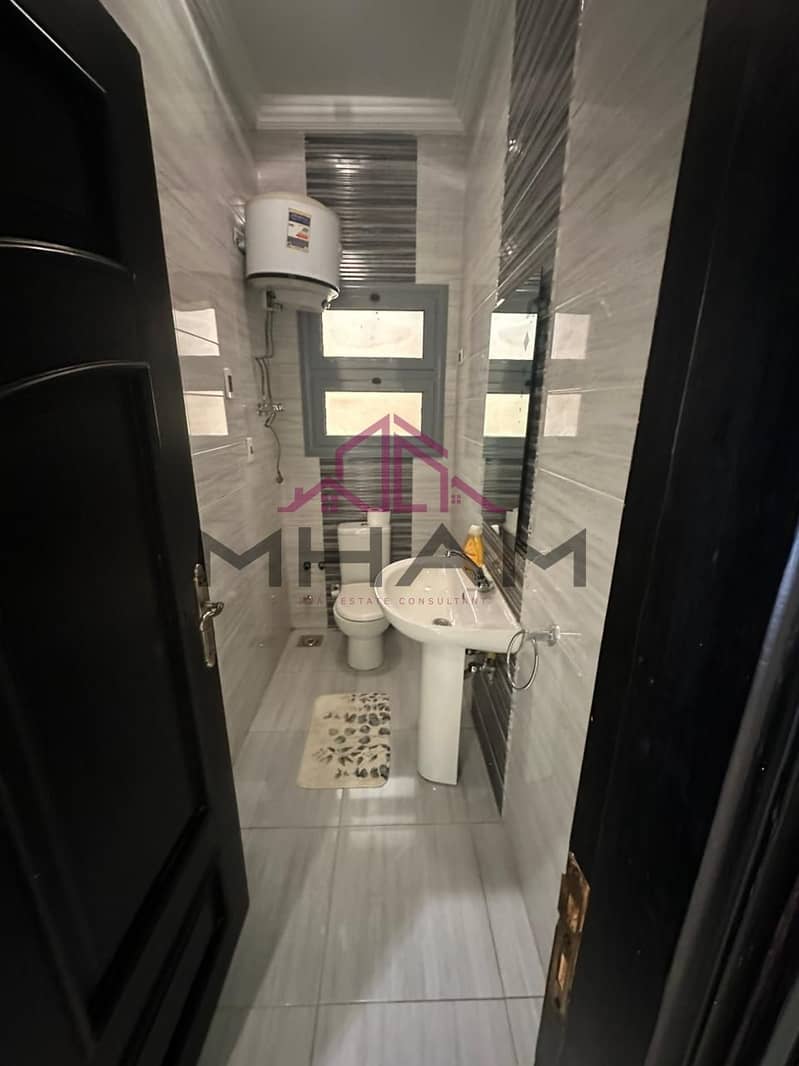 13 photo_5985503498323299204_y. jpg