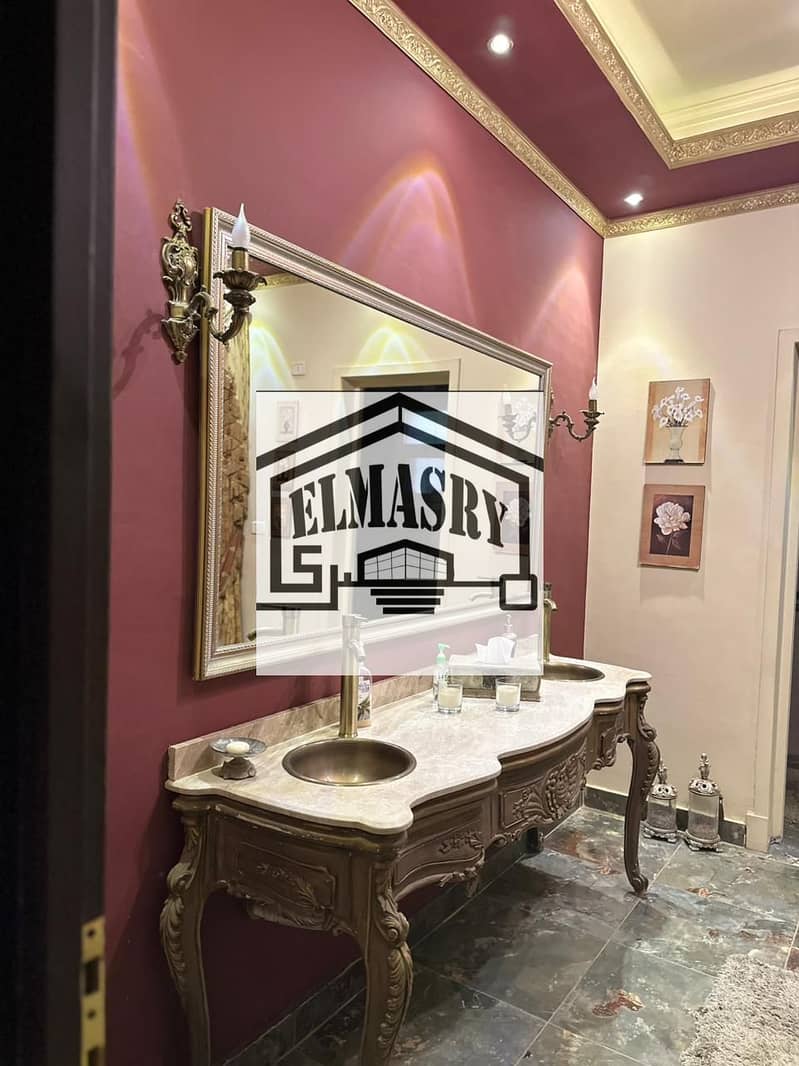 3 b455a35f-a94f-473d-8350-5a2190b03022. jpg