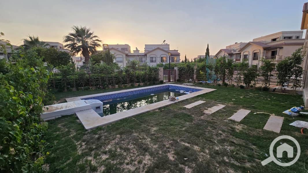 12 888a0a74-dbe2-4bbc-82c8-5628f57fb976. jpeg