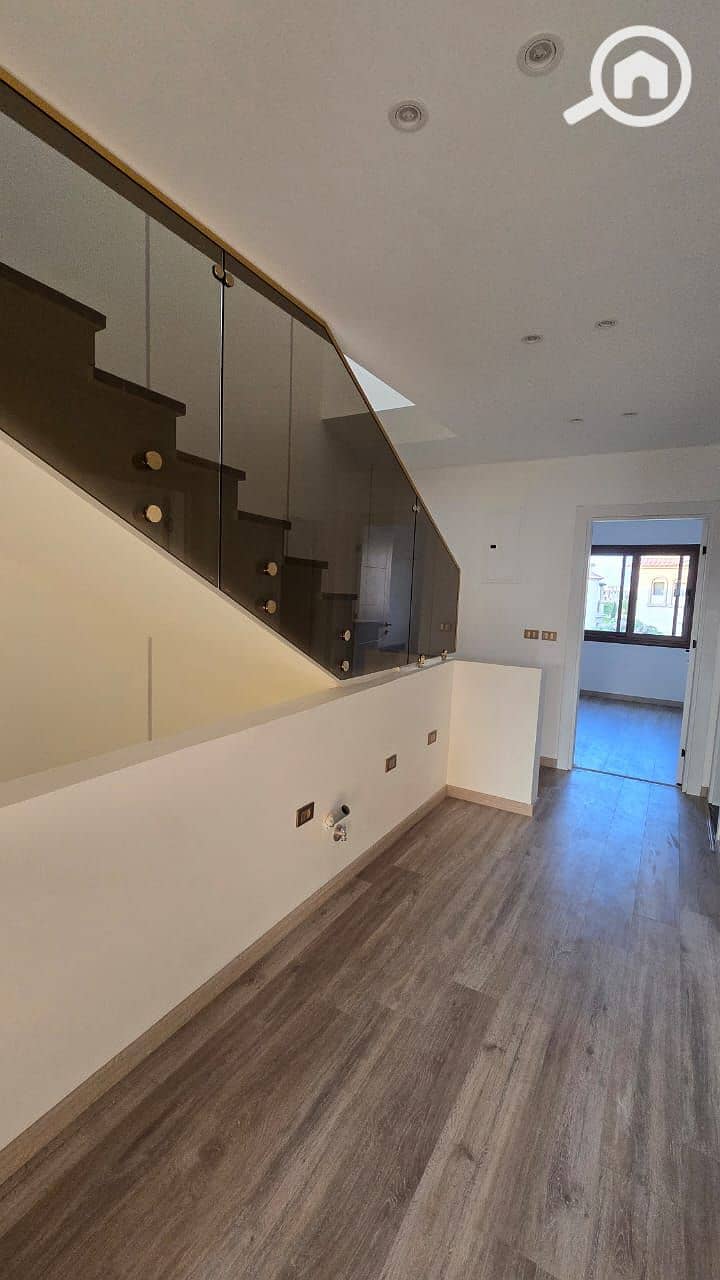 19 99634edf-8fc6-436a-a29f-86438cd105c4. jpeg