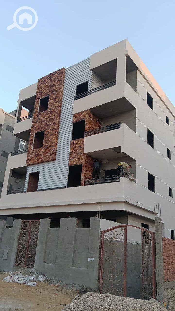 12 photo_5965449552988933054_y. jpg