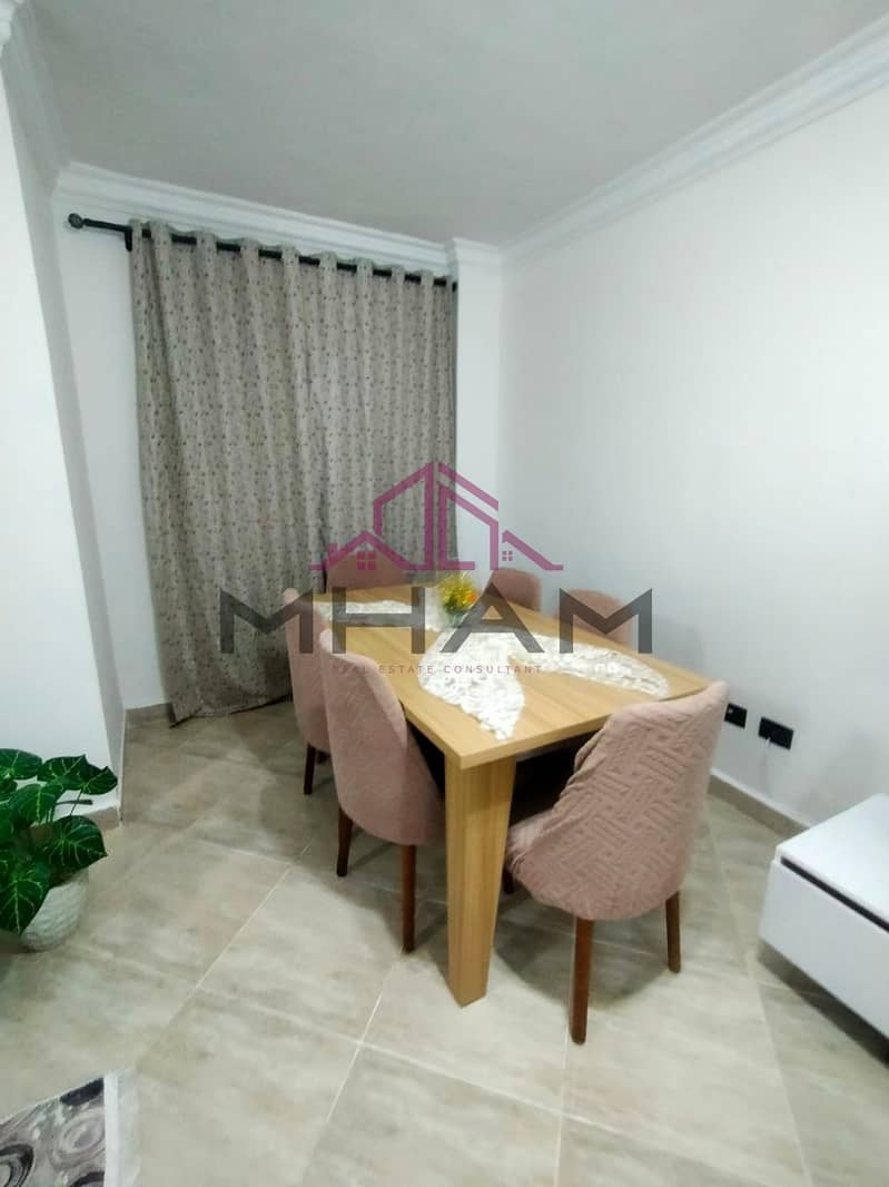 2 photo_5987551669442514019_y. jpg