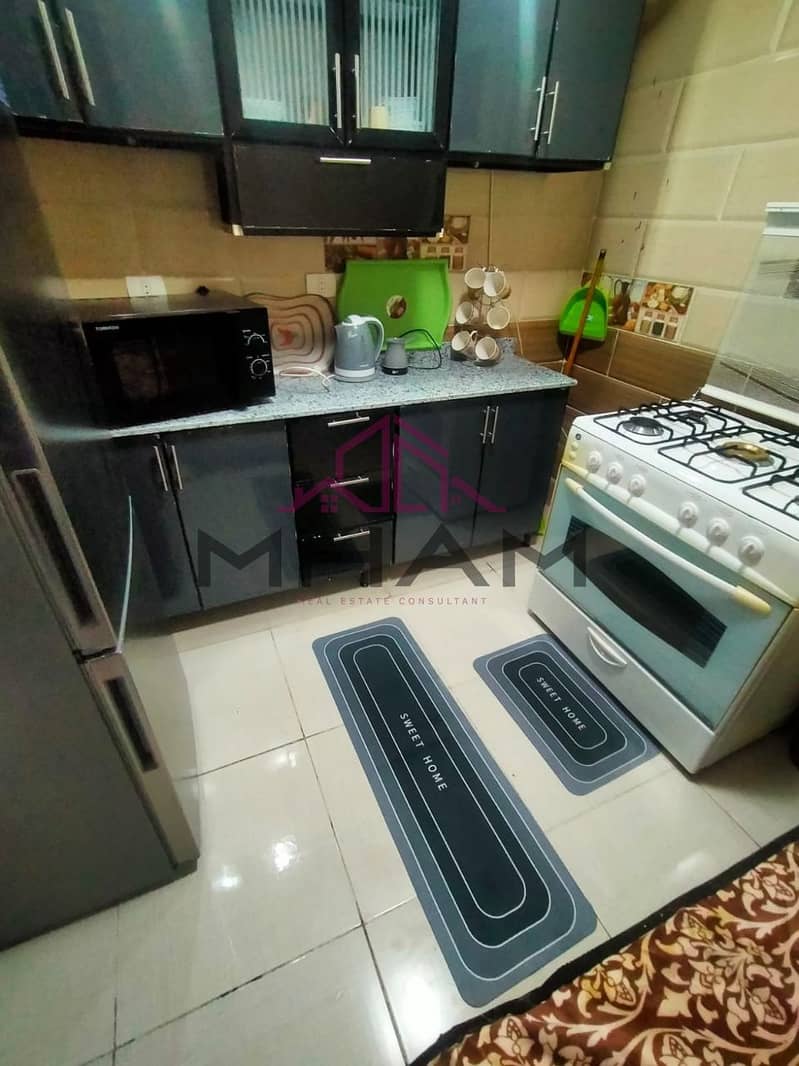 6 photo_5987551669442514013_y. jpg