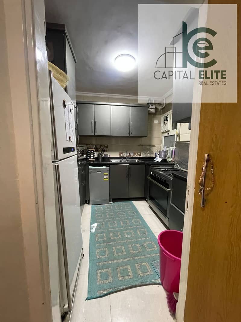 8 1586d086-3a35-46a2-8061-8c2e068f749f. jpg