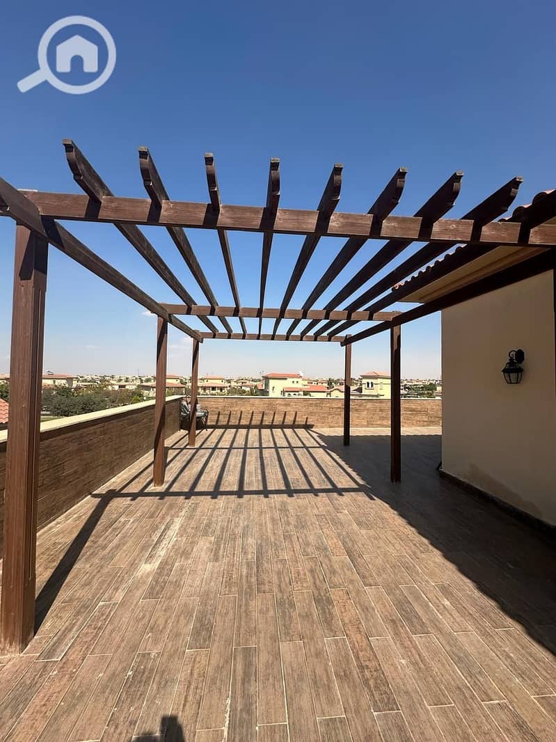 4 1f083705-3a0e-42ce-9008-2e61a5ede417. jpeg