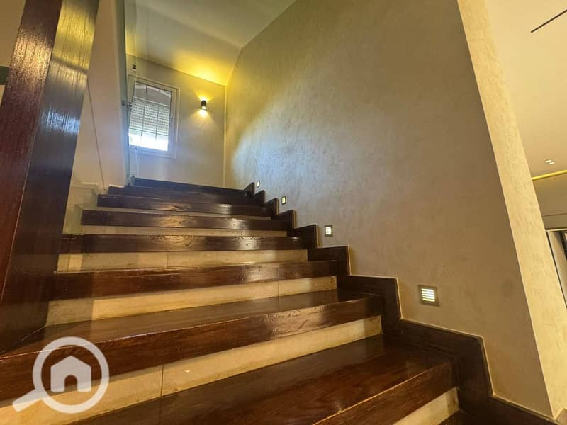 15 591711841_122304277316228254_1346264317953021789_n. jpg