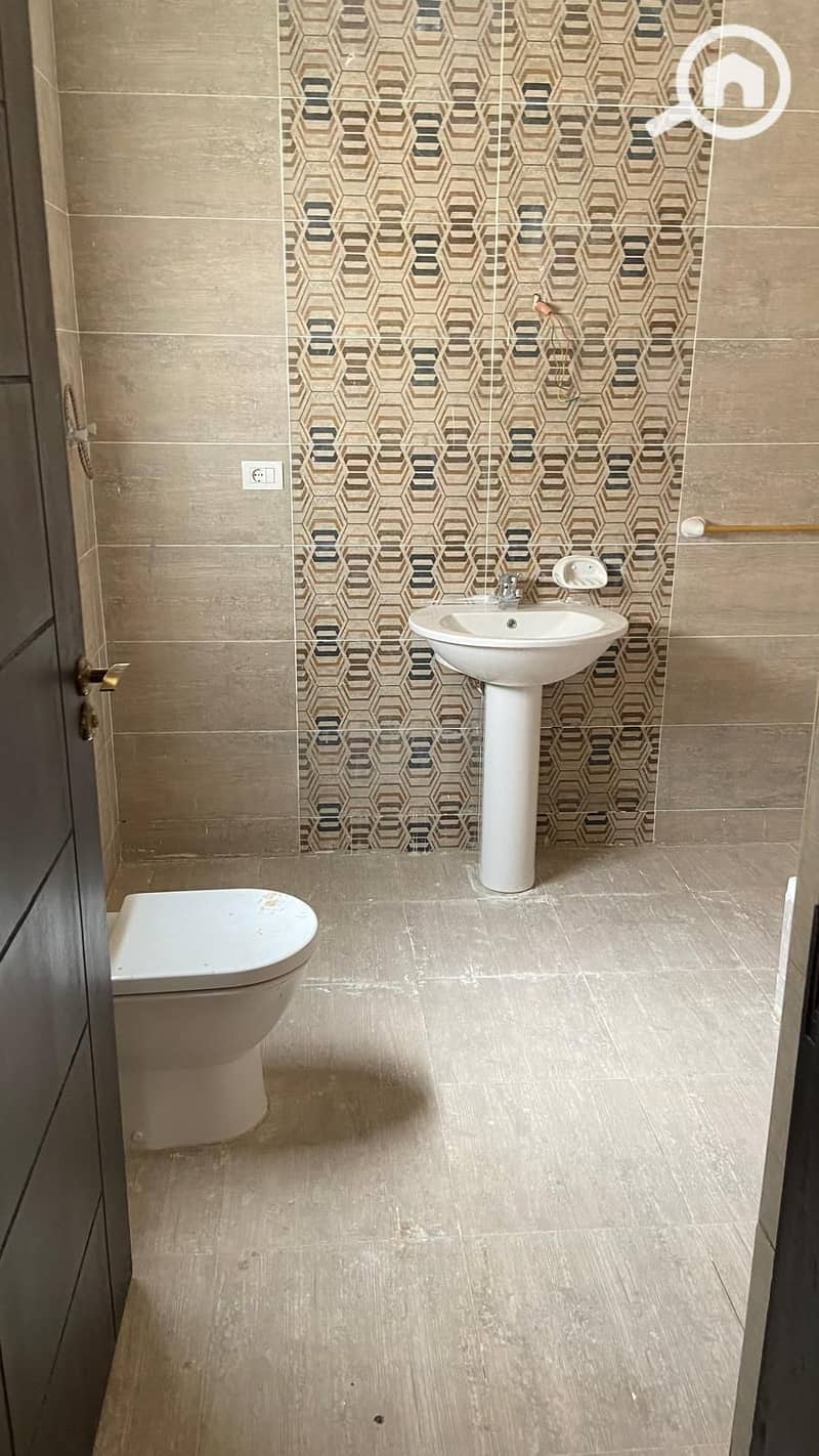 8 f8890489-71a2-4e97-bbf6-0dccb06ffb27. jpg