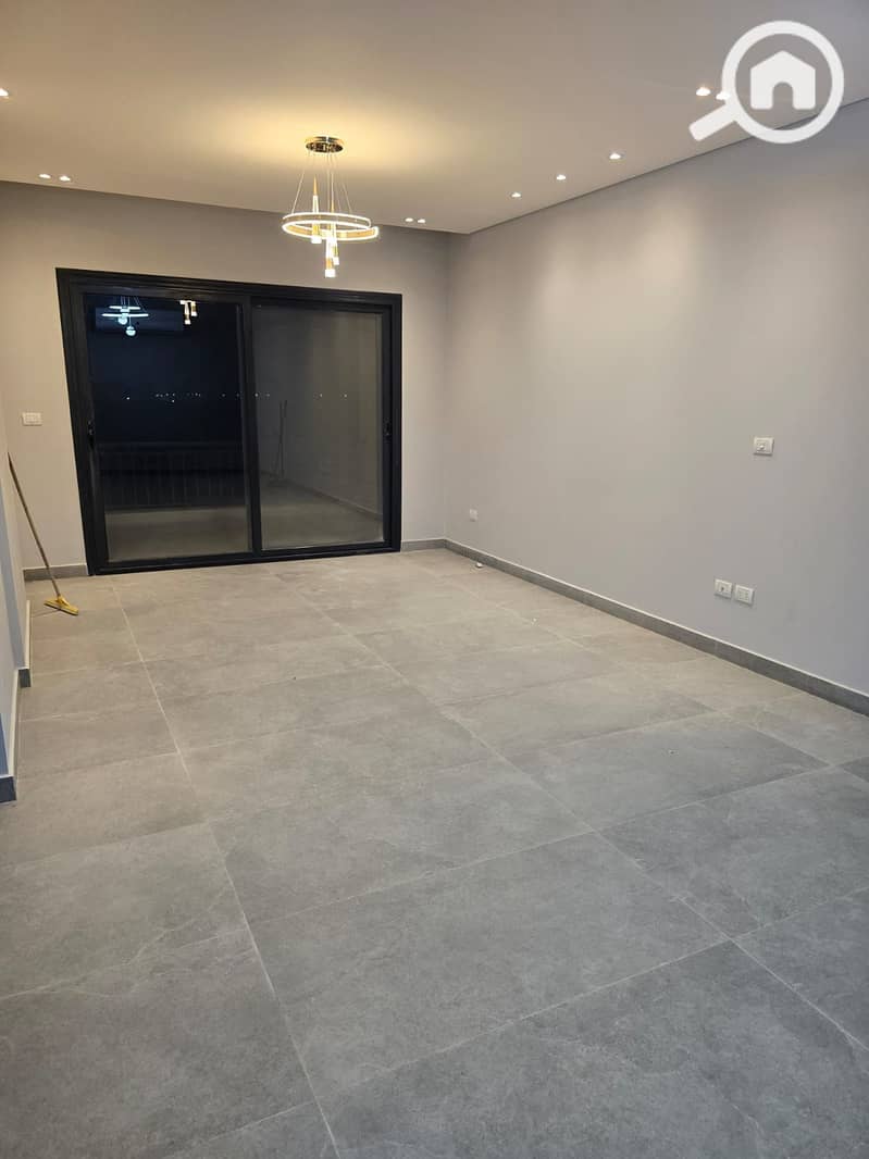 3 bae3d550-727a-412f-9d4b-28bcafb39934. jpg