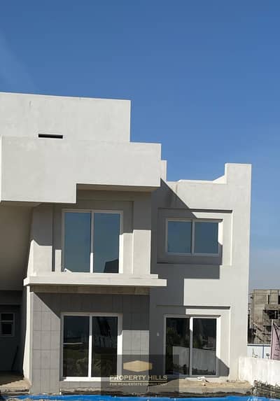 3 Bedroom Townhouse for Sale in Sheikh Zayed, Giza - c8859137-ff4d-41d6-a1fb-2ca9b85d1b03. jpg
