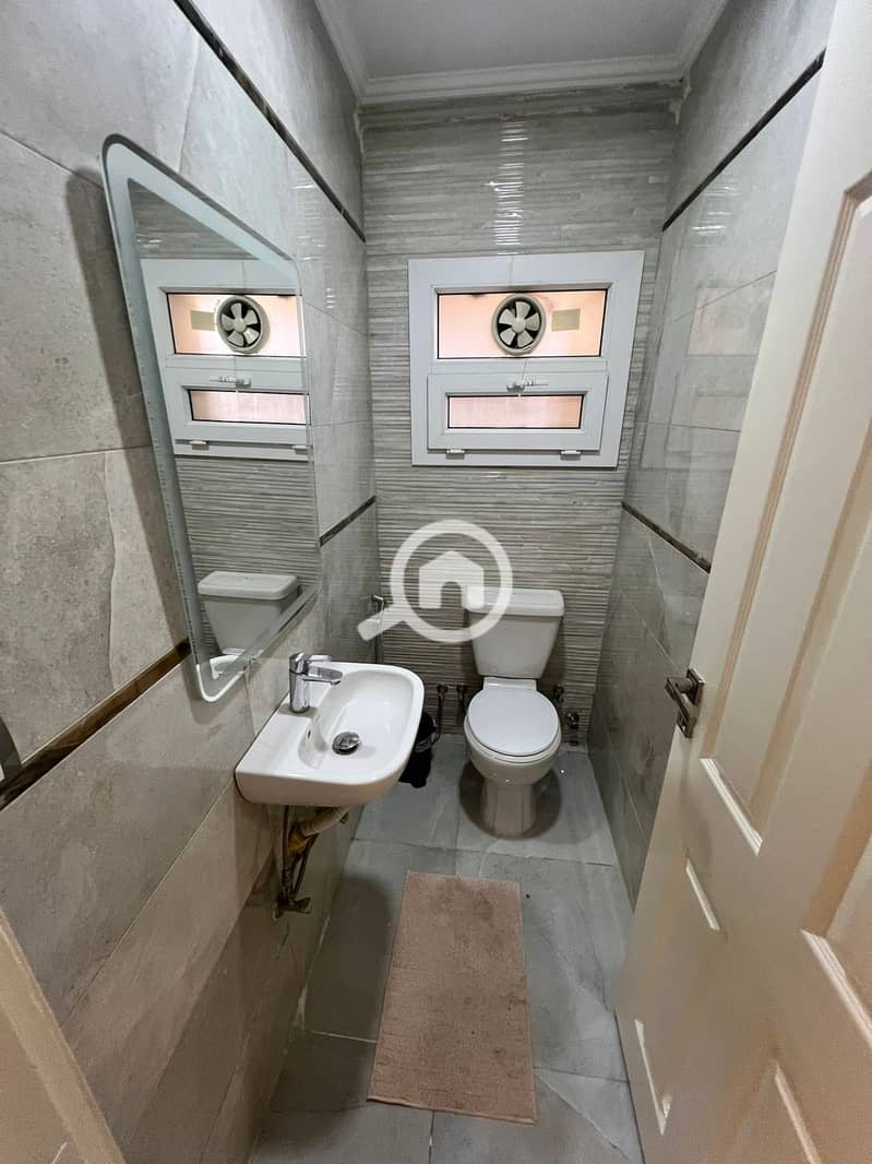 5 6f2e3ac4-0182-4ad2-92a1-cefedec75b6e. jpeg