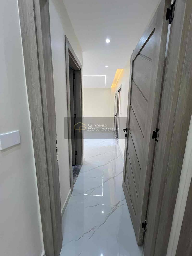 6 d18fcf61-b848-44a8-8112-d66909c3ec3e. jpg